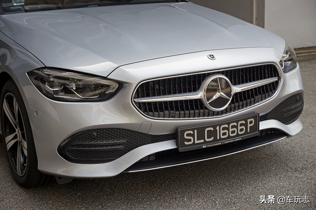 新款奔驰入门级c180,2022款奔驰c180