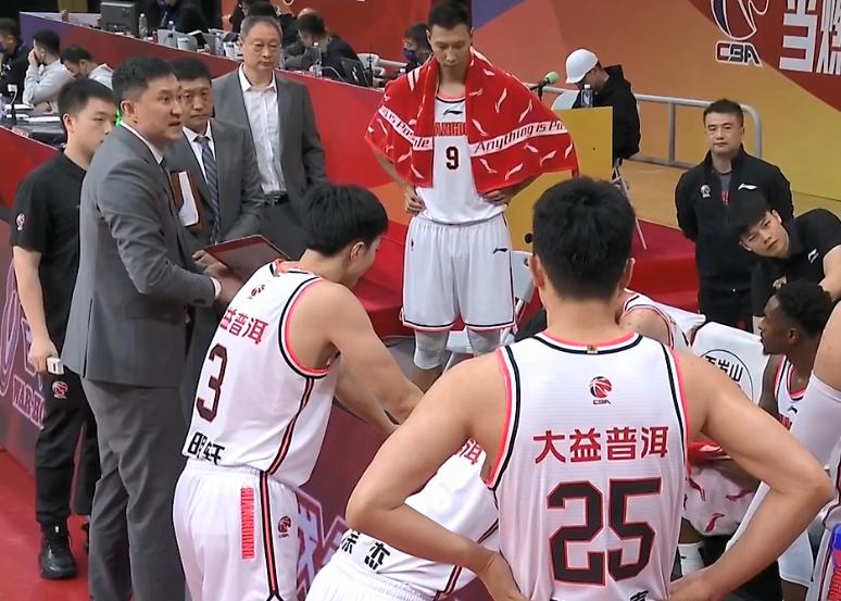 广东男篮131比78广厦胡明轩,广东男篮25分大胜辽宁胡明轩集锦