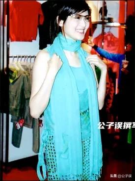 一张和冯小刚的“夜宿门”照片，彻底撕下了沈星的遮羞布