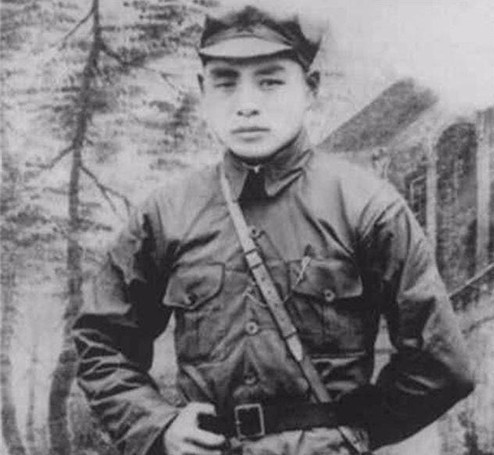 1986年*伯承刘**逝世，*小平邓**看到治丧委员会名单后：怎么没肖永银？