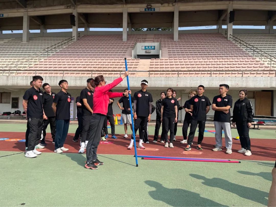 中国田径协会教练员学习哪些内容,中国田径协会e级教练考核内容