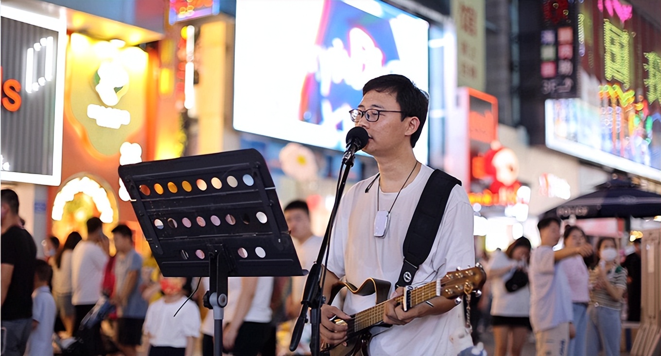 湖南长沙街边艺人表演视频,长沙街头艺人秀