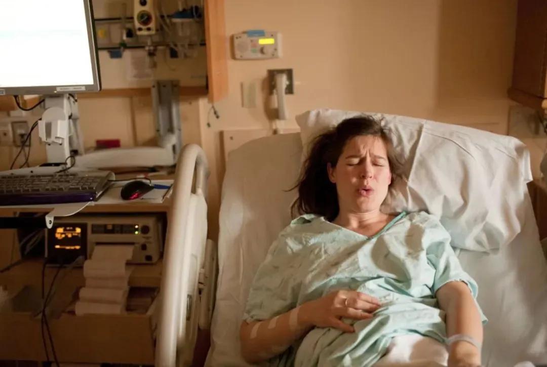 无痛分娩打了之后真的不痛了吗,谁知道打完无痛分娩有后遗症