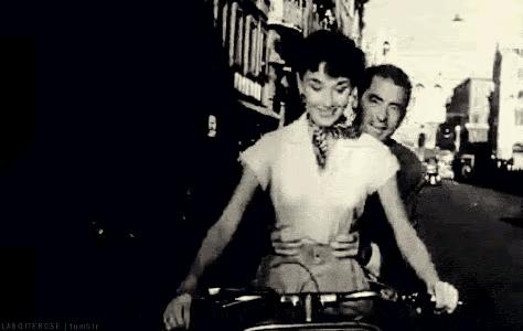 80年代一辆凤凰自行车多少钱,八十年代一辆永久自行车值多少钱