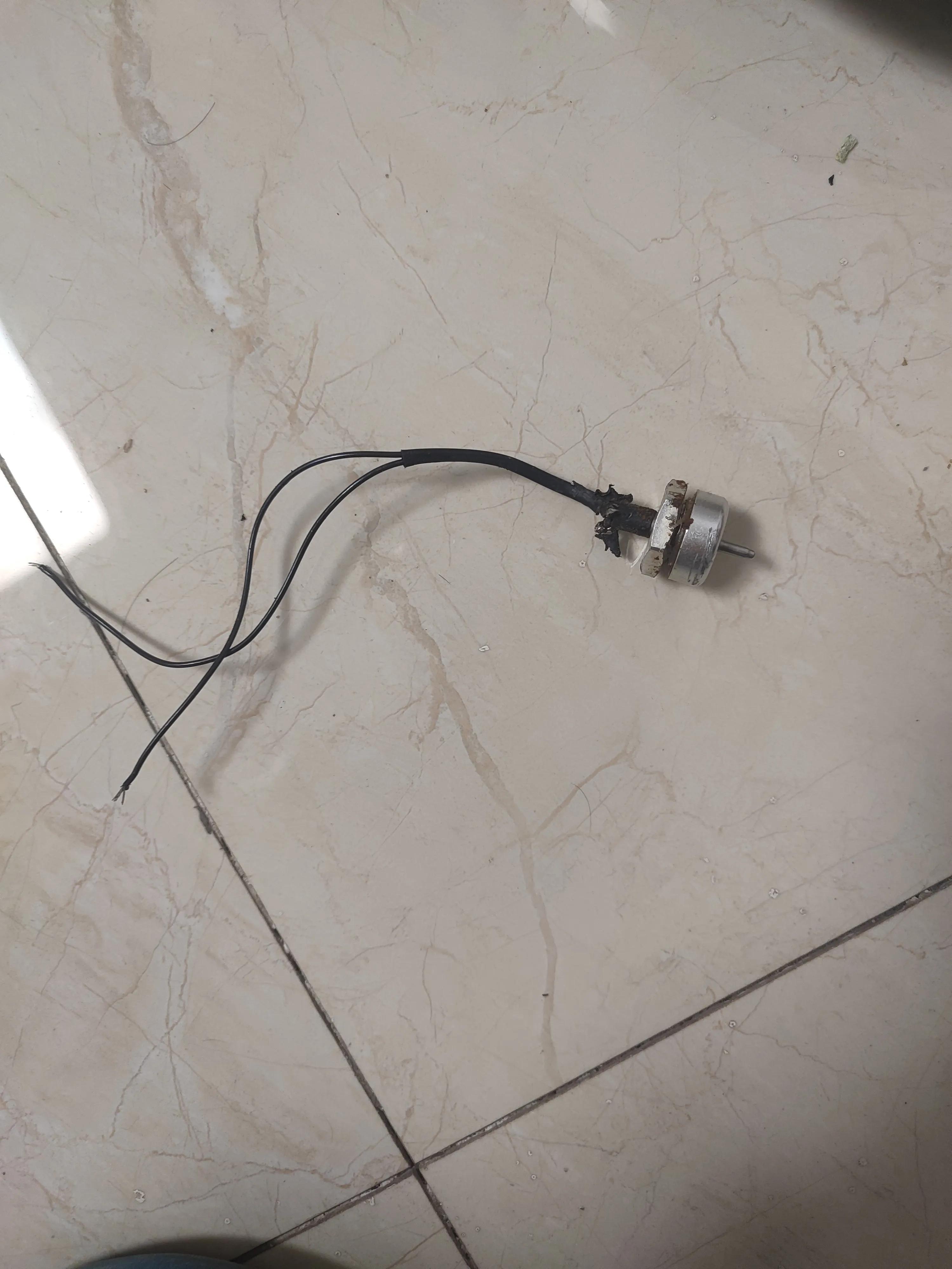 苏泊尔电压力锅e2故障排除方法,苏泊尔电压力锅关不上盖怎么修