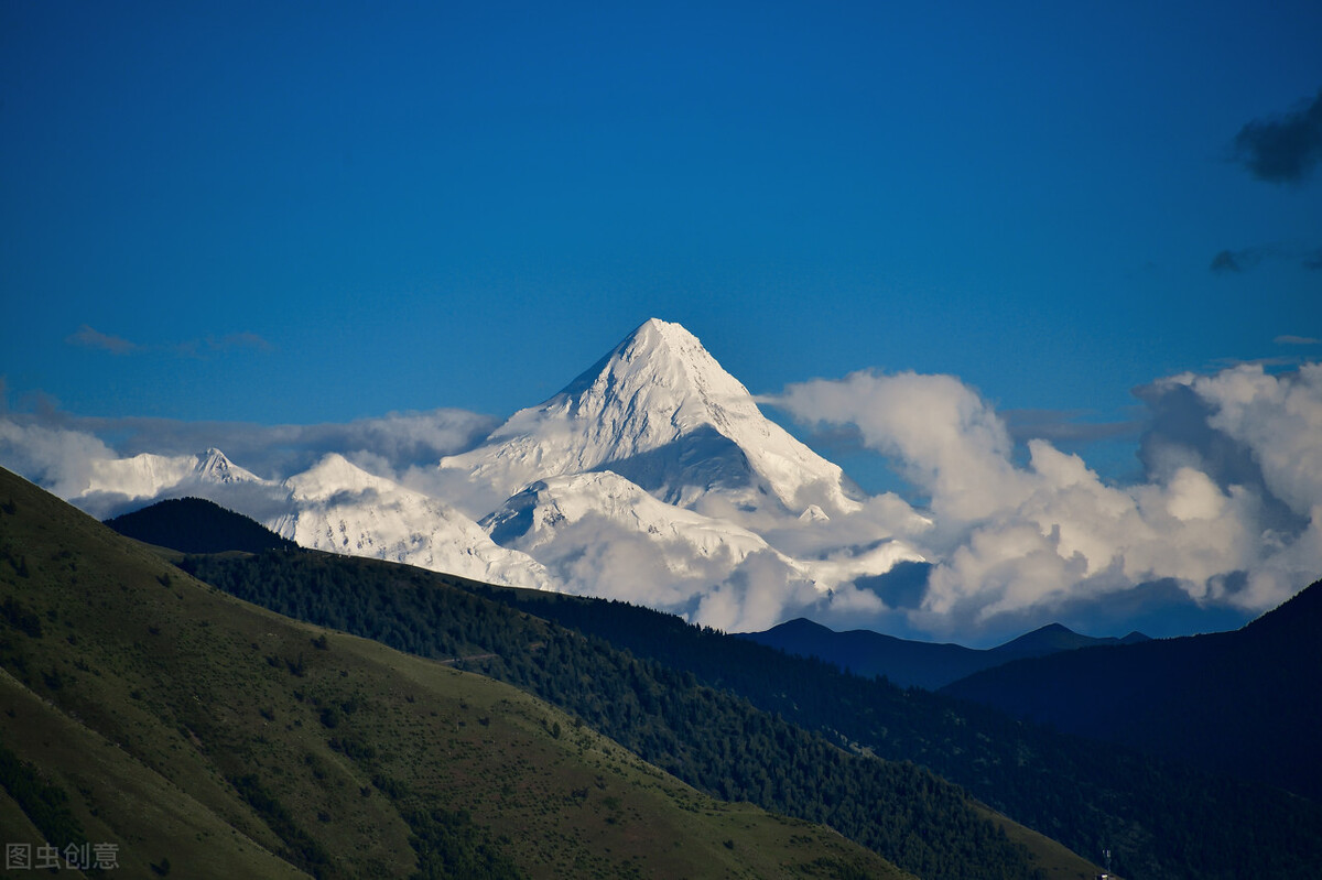 中国最美十大名山排名第一的是,国内最美的10大名山