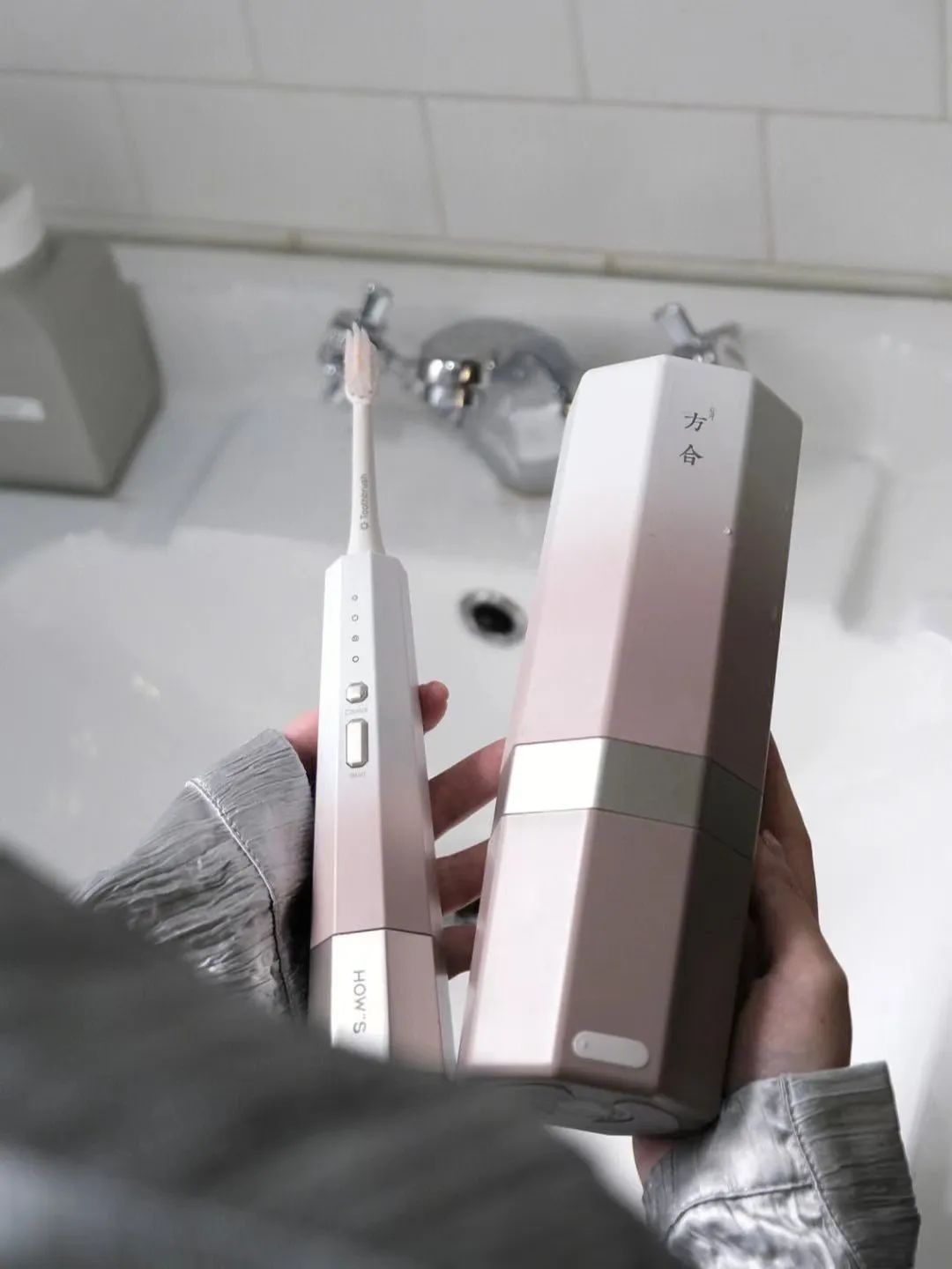 电动冲牙器便携式深层清洁牙齿,牙刷电动软毛护牙