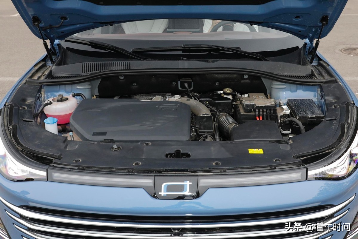 能够让你随心选装的一汽奔腾t90,奔腾t90豪华与性能的完美结合