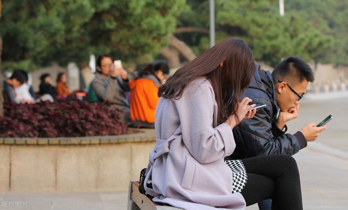 孩子颈椎一转头咔咔响怎么办,颈椎咔咔的响后背也疼怎么回事