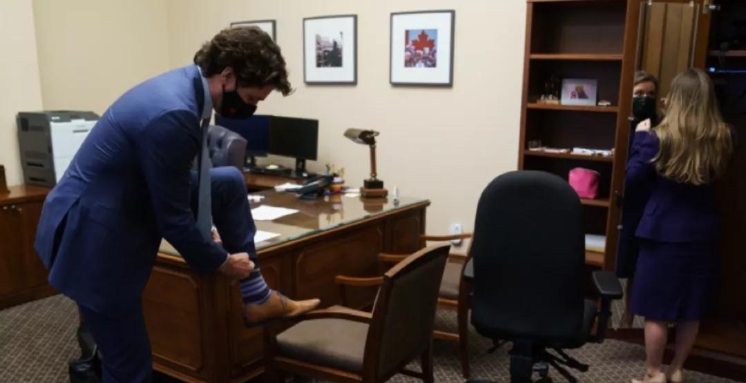 特鲁多个人图片,特鲁多贺新年