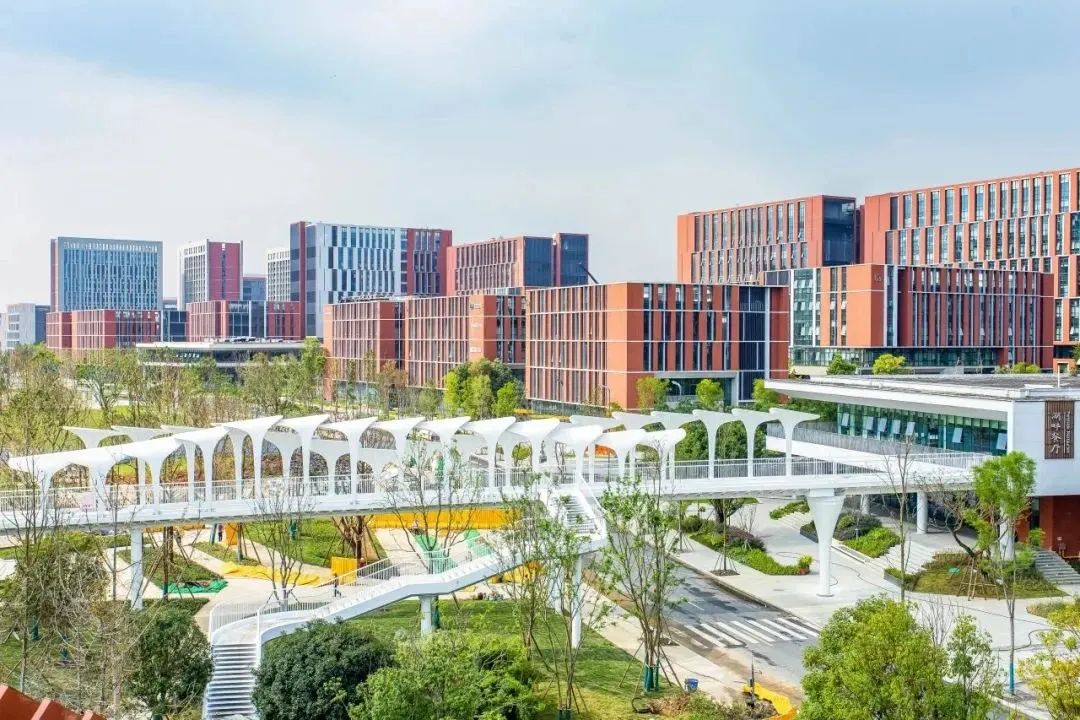 华西国际医院建设进展,成都医投华西国际肿瘤治疗中心