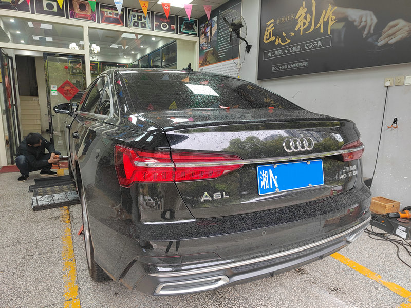 奥迪A6L底盘,四轮隔音升级俄罗斯STP小*弹炸**CSH,怀化汽车隔音