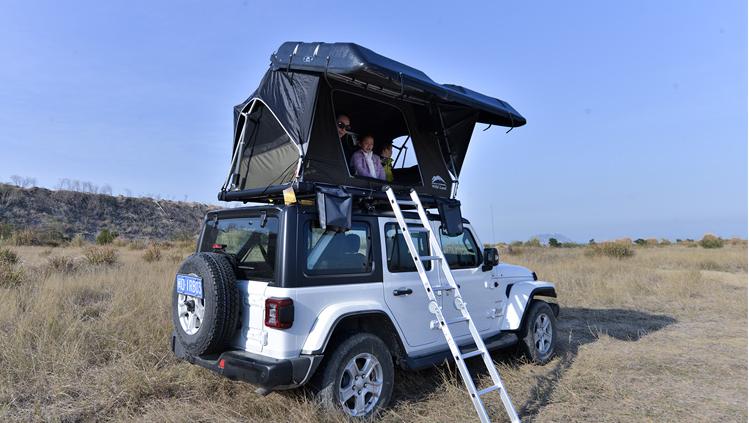 车顶帐篷一样可以开启诗和远方,把房车旅行玩得很精彩!