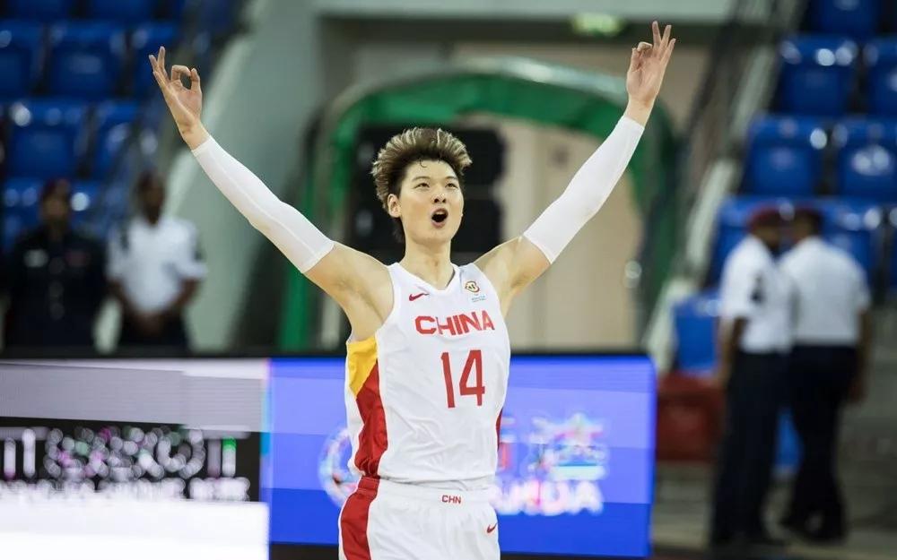 男篮周琦,周琦成为男篮支柱