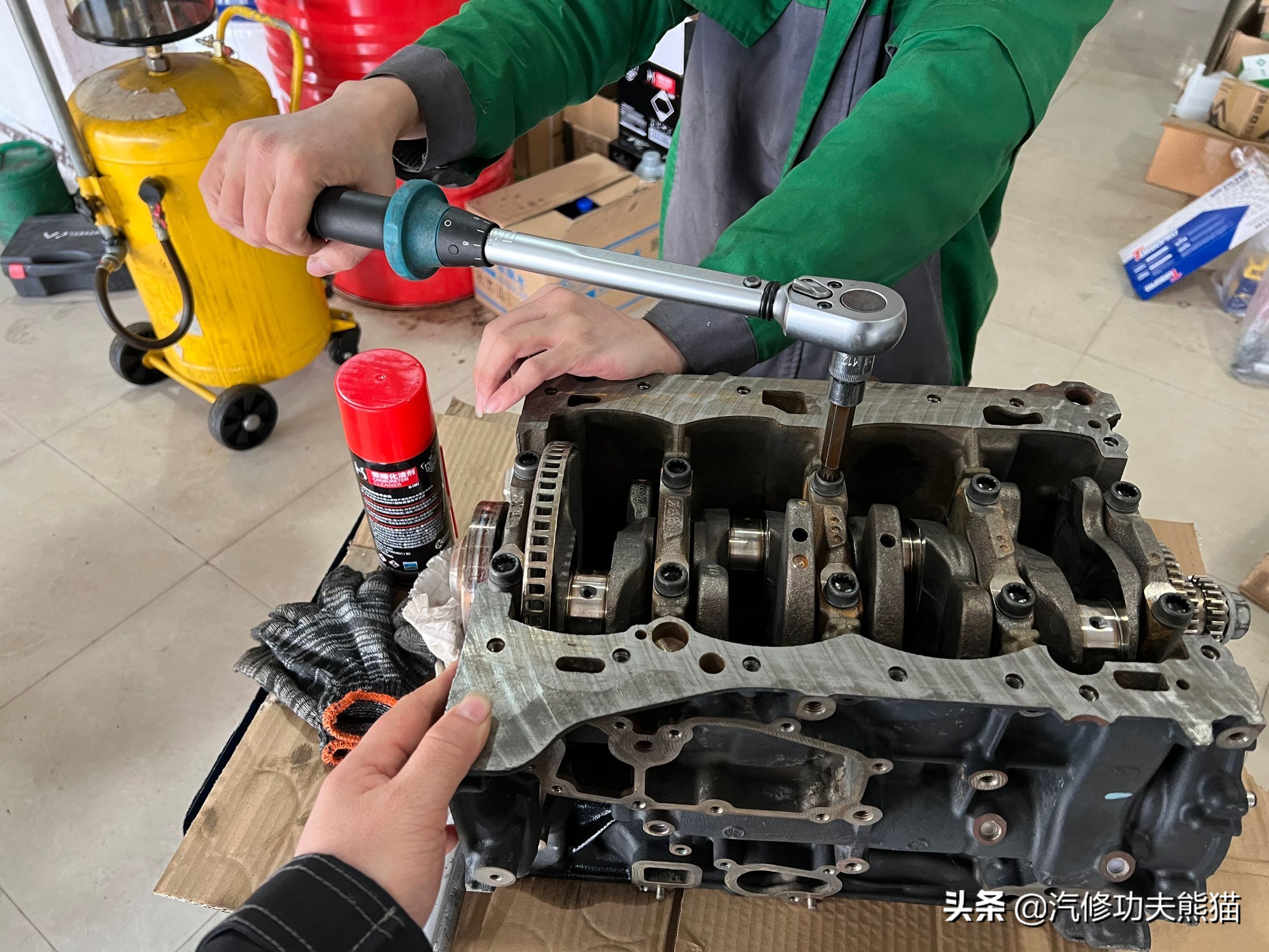 北京维修途观烧机油,途观9万公里严重烧机油原因