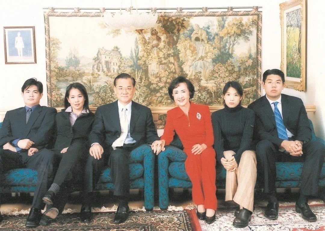 一文一武完全不同的连家兄弟,难逃比较的豪门妯娌