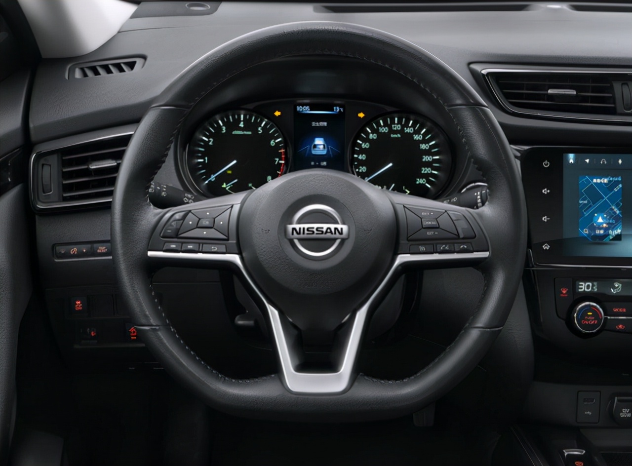 2017年丐版日产途乐,奇骏途乐对比图