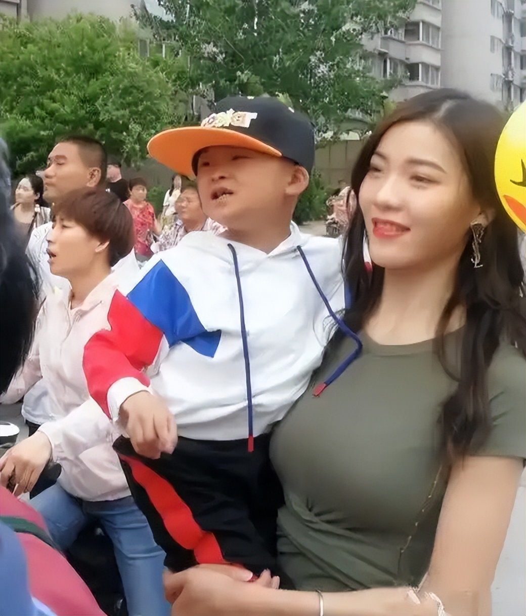 酷似马云的范小勤走红赚了多少钱,酷似马云的江西男童范小勤