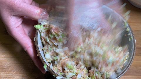 用圆白菜包肉馅做法大全,用圆白菜做菜包