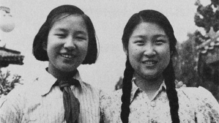 1976年毛主席遗体告别式现场，李敏觉得不对劲：张仙朋怎么没来？