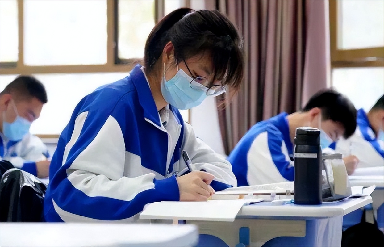 理科不好的孩子学文科好吗,学习不好建议学文科还是学理科