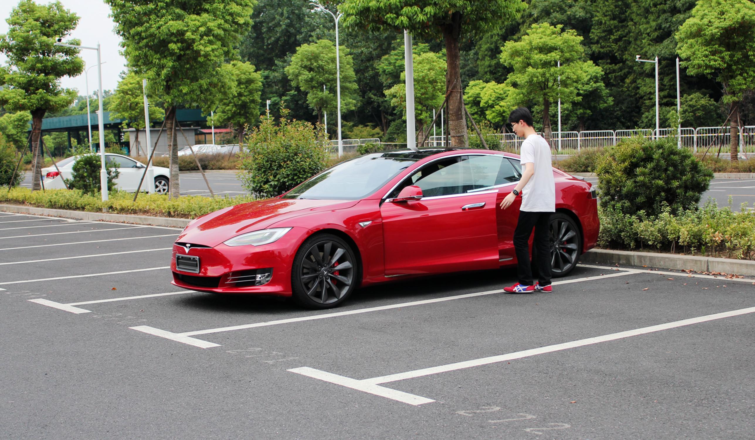 什么？老车也能开出“高级感”，10年车龄老车靠雷神静悦享受静音