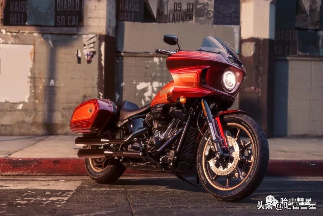 哈雷2024全新路威,2023款哈雷路威st蓝色限量版