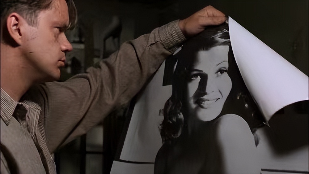 肖申克的救赎人生就只有两种选择,在肖申克的救赎中有一句经典台词