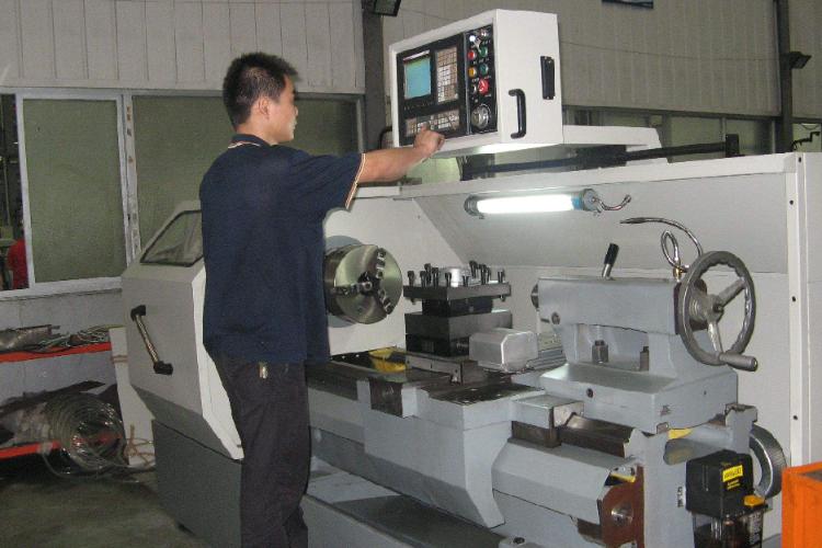 中国和巴西的人均GDP非常接近，但为什么巴西工业基础差那么多？