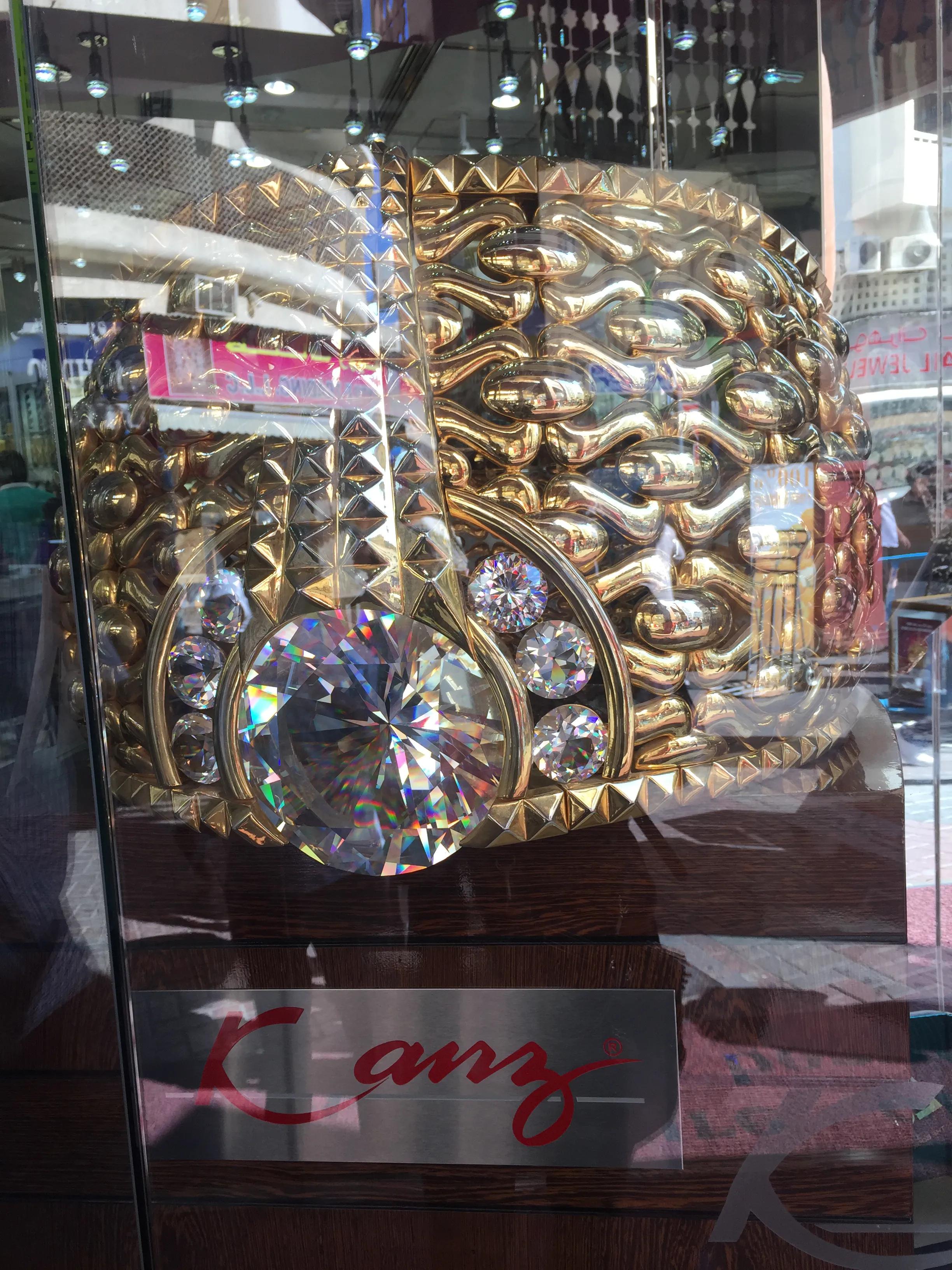 迪拜土豪男士金戒指,探秘最大的黄金市场