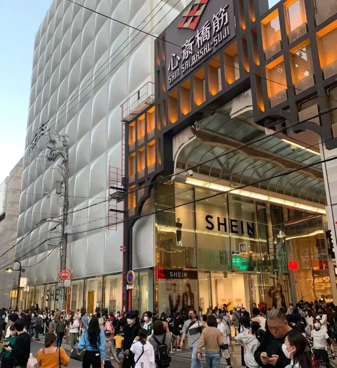 押注日本市场，SHEIN将在东京开首家实体店/女鞋第一股“脱鞋上网
