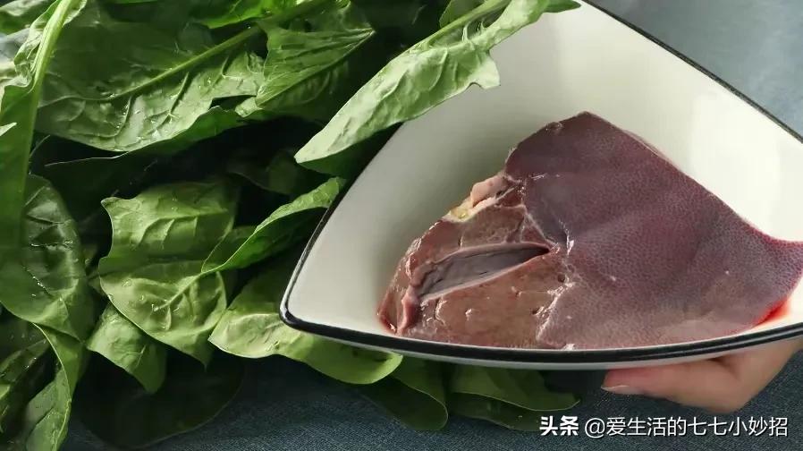 爱吃菠菜的好处,吃菠菜不能和什么同吃