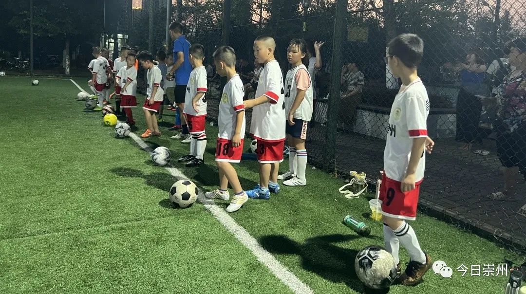 在家门口享受便民服务活动,市民健身广场优惠