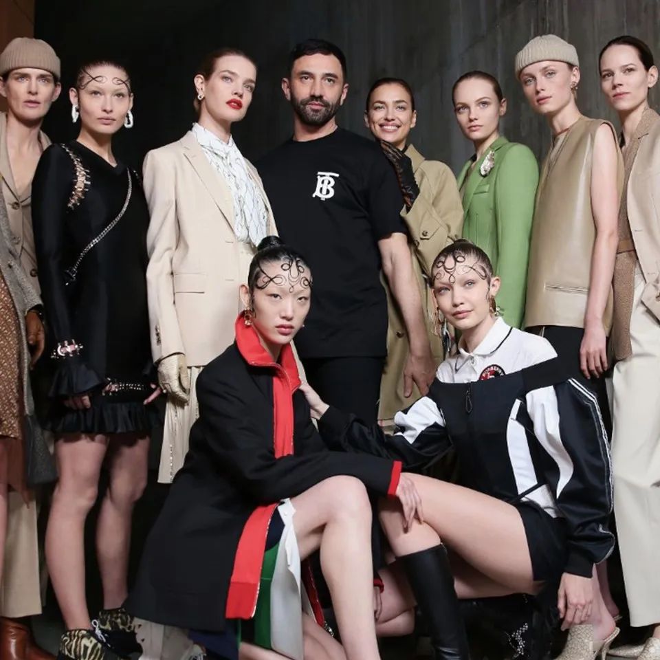 burberry开裆,burberry微喇裤