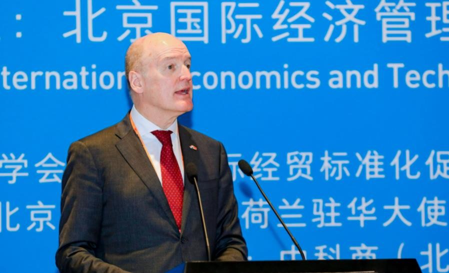 荷兰光刻机巨头谈中国光刻机,荷兰向中国出售光刻机最新消息