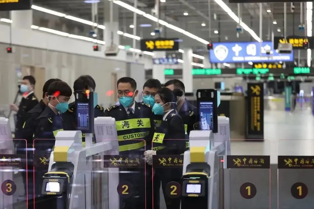 无需居住证港澳通行证,非深户办理港澳通行证没有居住证