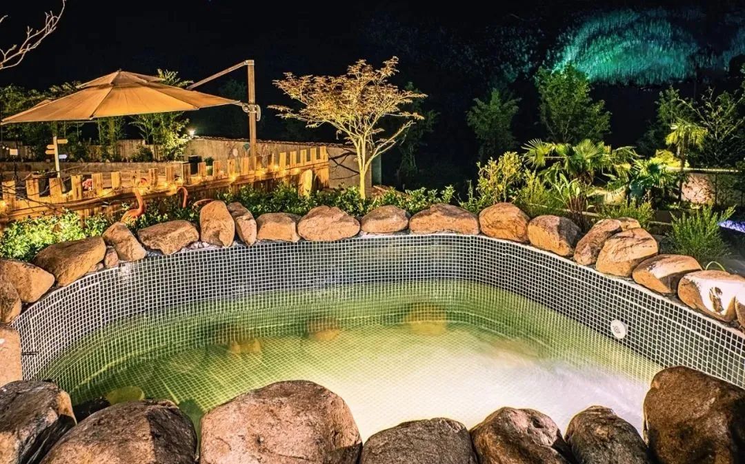 莫干山民宿泡温泉,莫干山温泉雪景民宿