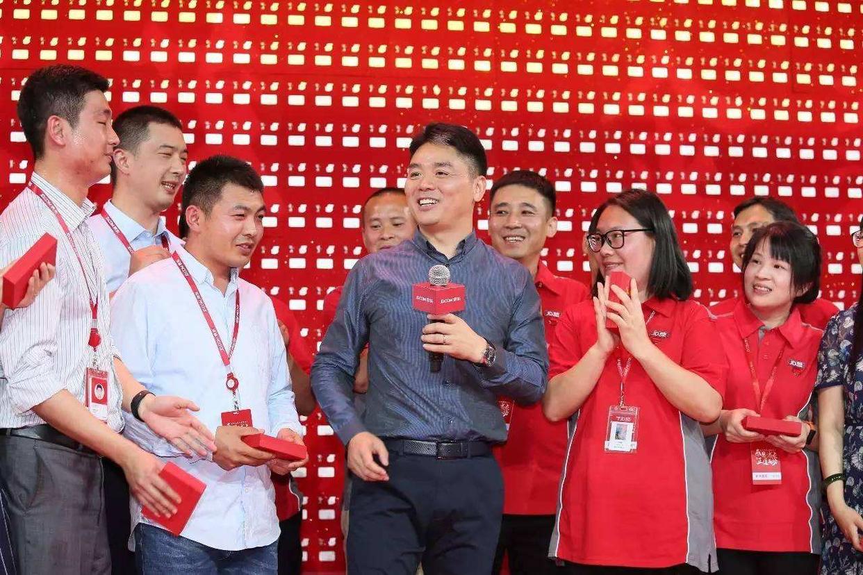 马云马化腾刘强东最大电商平台,马云跟刘强东的电商生意怎么样