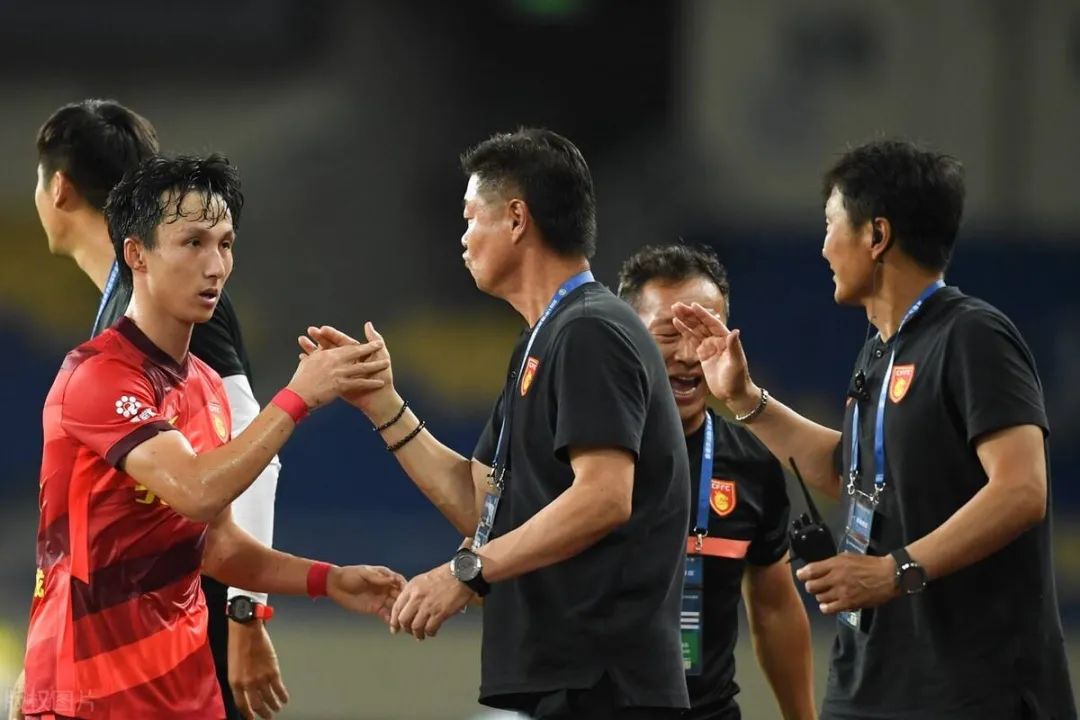 国安球迷谈国安换帅感受,球迷热议国足新主帅人选