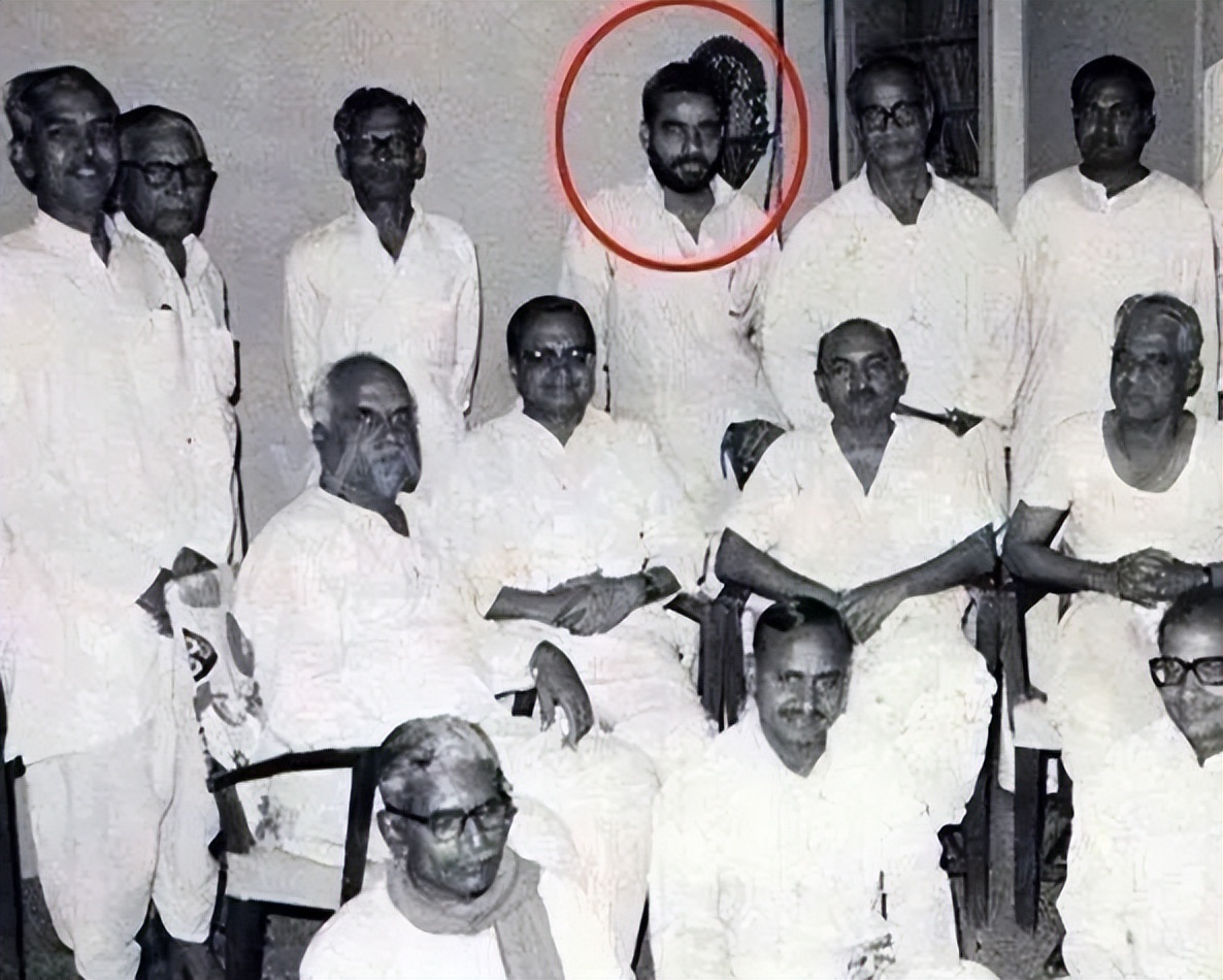 出身草根下层，却逆袭做总理，强硬的莫迪，是如何成印度领袖的？