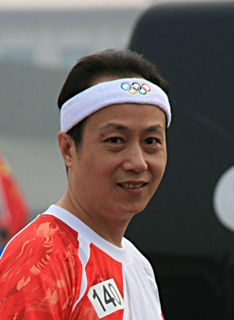 中央电视台得了癌症的主持人,新闻联播主持人得癌症去世的是谁