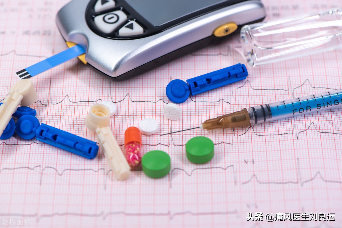 痛风怎么止痛除了吃药还有这6招,痛风的治疗方法低剂量服药