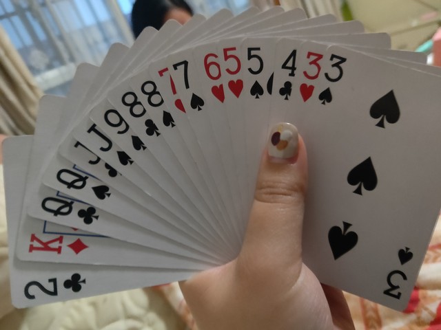 一手好牌被打得稀烂你后悔过吗,一手好牌打得稀烂的人有哪些