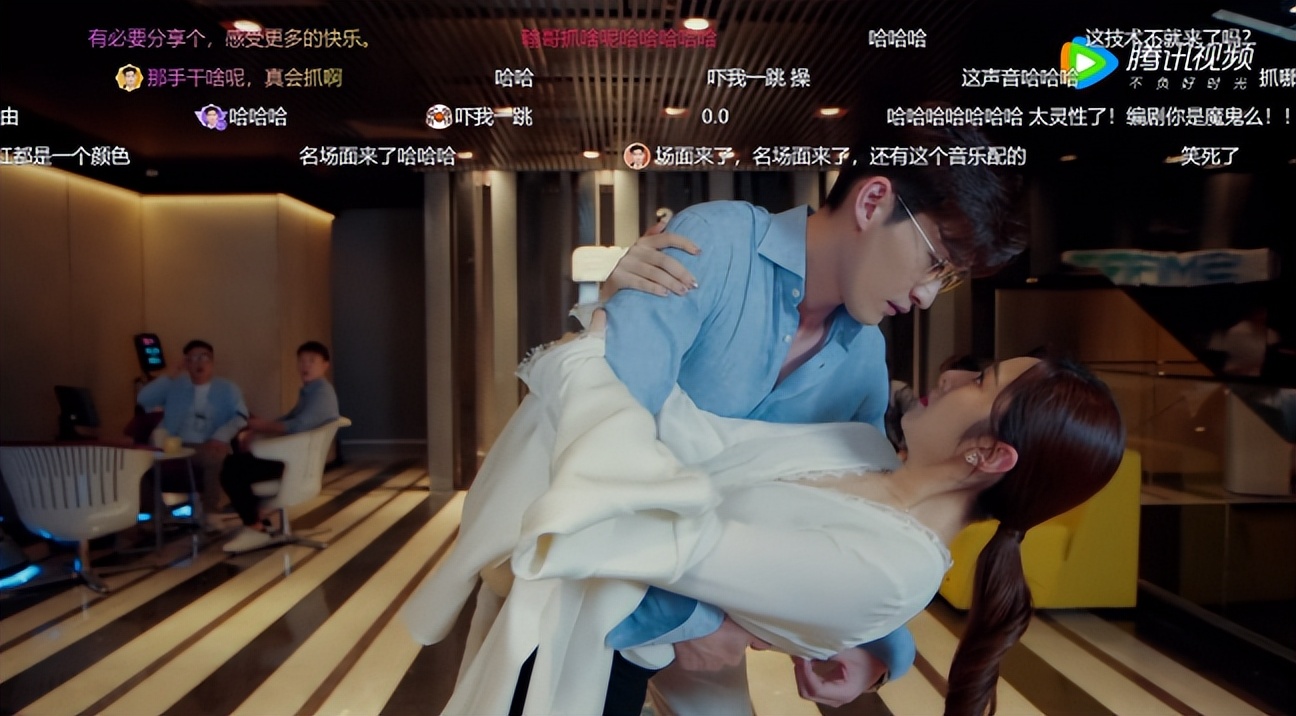 集体打一星，开分2.4，年度恶臭烂剧