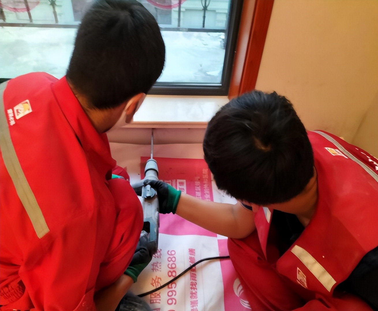 东方雨虹车库顶板渗漏维修,东方雨虹修漏水