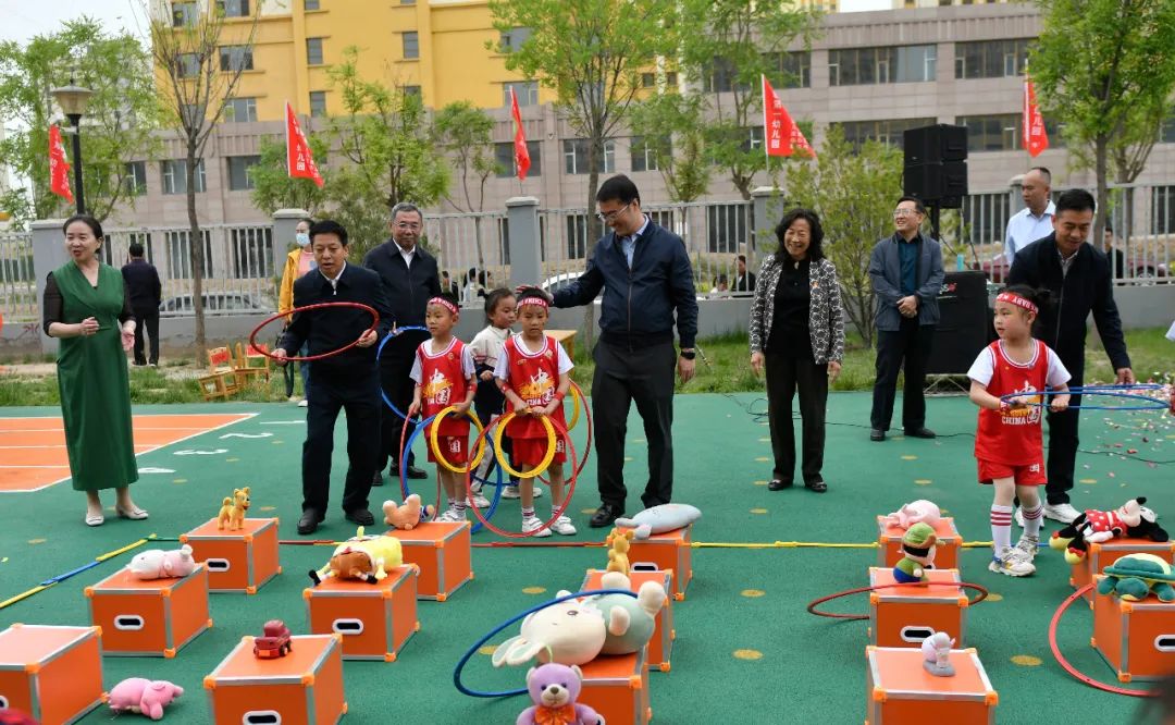 倾听儿童相伴成长学前教育宣传月,吕梁市学前教育宣传月
