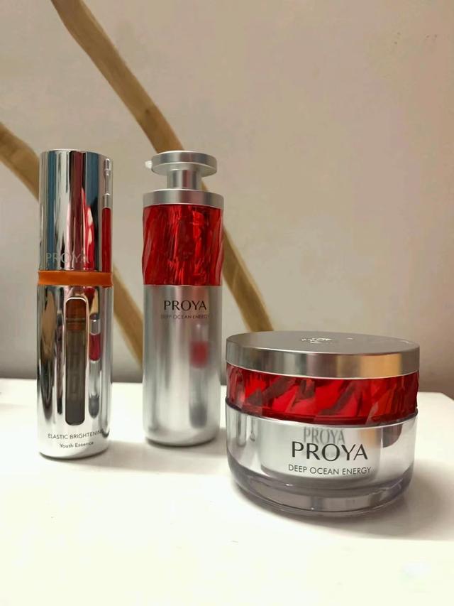 珀莱雅怎么火起来的,扒一扒近期很火的珀莱雅