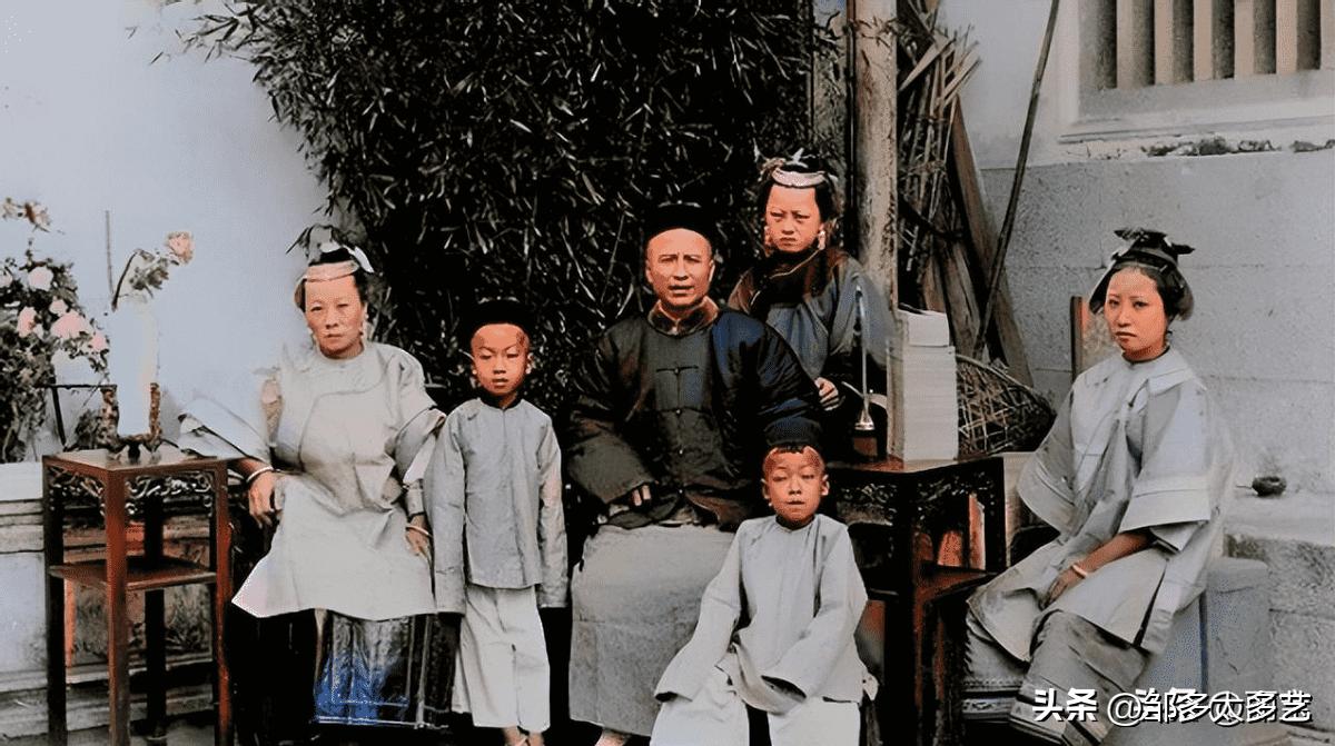 日军日记：*安妇慰**不服从管教，我很愤怒，用*刀刺**插入她的*体下**