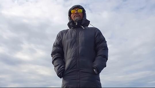 泰国渔民苦等瑞典初恋23年！绝美爱情爆红油管获600万*放播**：感动