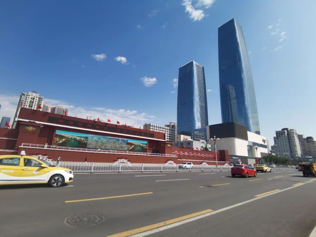 兰州东方红广场最新状况,兰州东方红广场改建前的照片